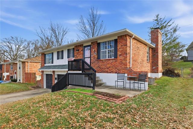 16515 E 35th Terrace, Independence, MO 64055