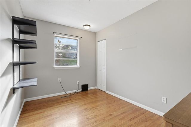 16515 E 35th Terrace, Independence, MO 64055