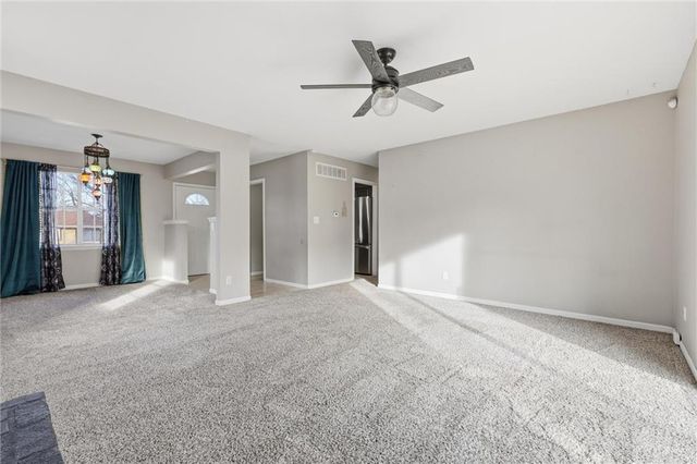 16515 E 35th Terrace, Independence, MO 64055