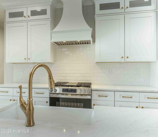 106 Fox Den Drive, West End, NC 27376