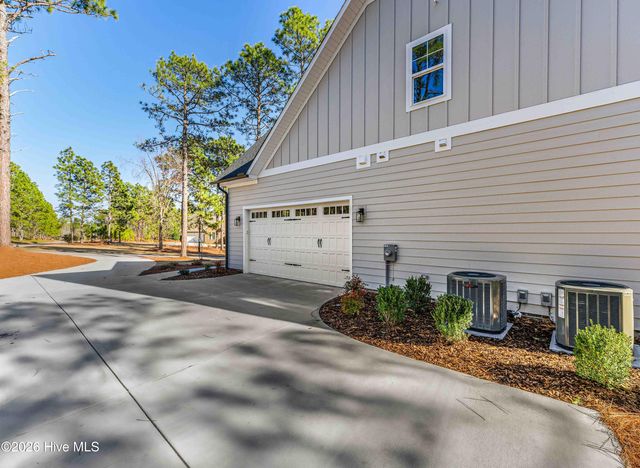106 Fox Den Drive, West End, NC 27376
