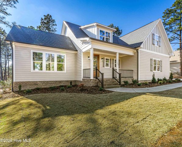 106 Fox Den Drive, West End, NC 27376