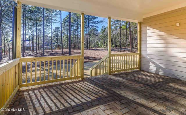 106 Fox Den Drive, West End, NC 27376