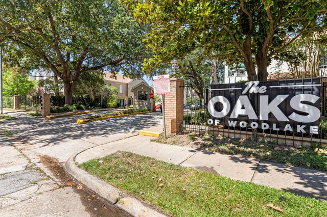 2100 Tanglewilde Street 141, Houston, TX 77063