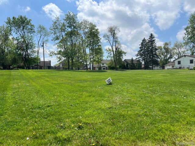 1625 MCCOY Street, Commerce Charter Township, MI 48390