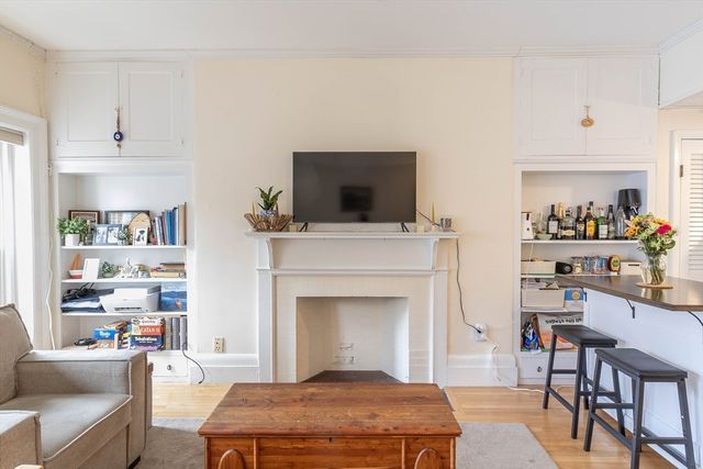 39 Garrison Rd. 2, Brookline, MA 02445