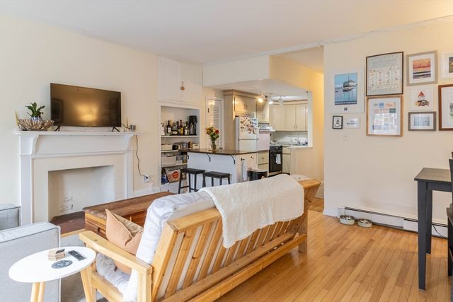 39 Garrison Rd. 2, Brookline, MA 02445