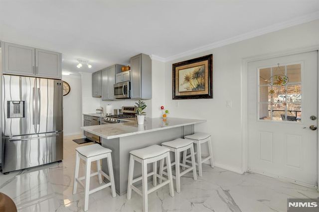 1203 River Road 8B, Edgewater, NJ 07020