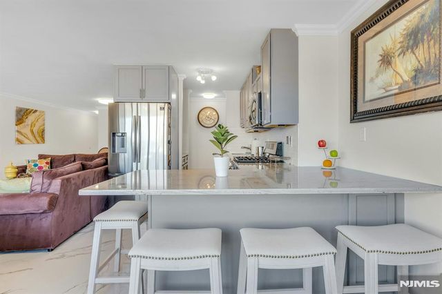 1203 River Road 8B, Edgewater, NJ 07020