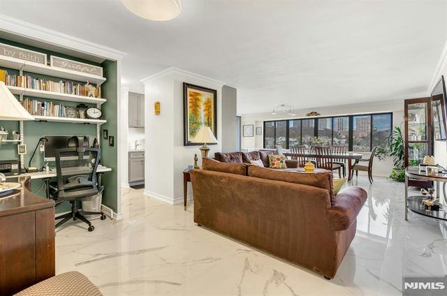 1203 River Road 8B, Edgewater, NJ 07020