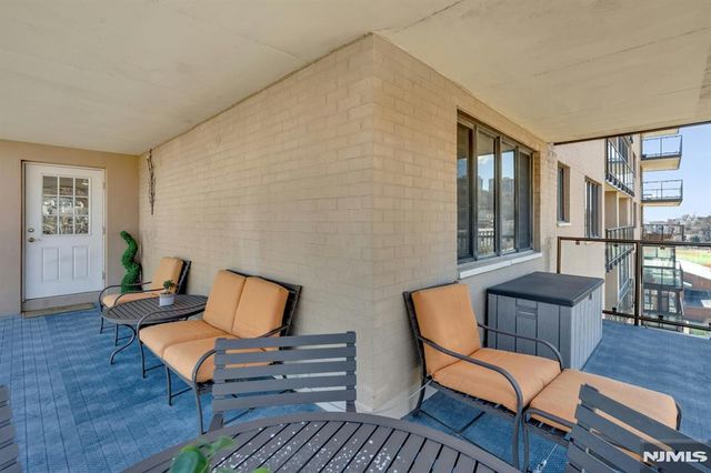 1203 River Road 8B, Edgewater, NJ 07020