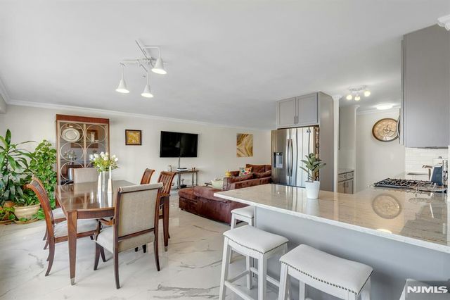 1203 River Road 8B, Edgewater, NJ 07020