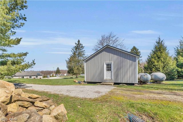16236 Old State Road, Middlefield, OH 44062