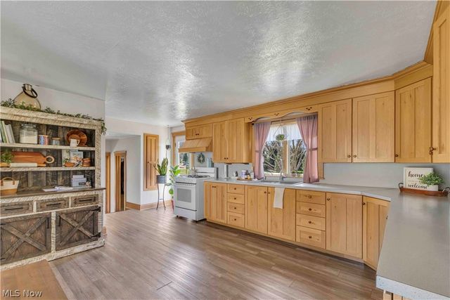 16236 Old State Road, Middlefield, OH 44062