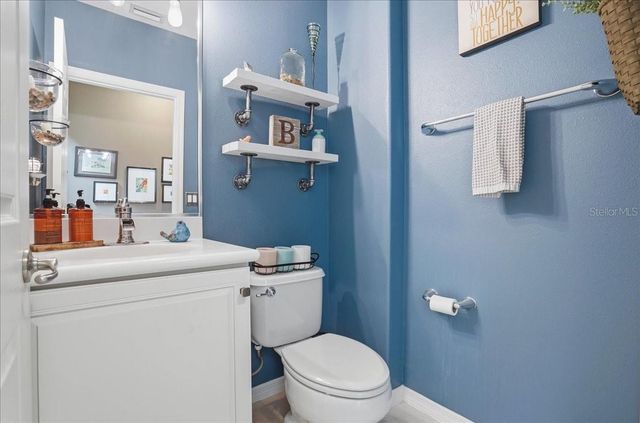 2082 MESIC HAMMOCK WAY, Venice, FL 34292