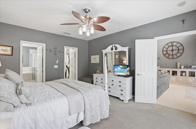 2082 MESIC HAMMOCK WAY, Venice, FL 34292