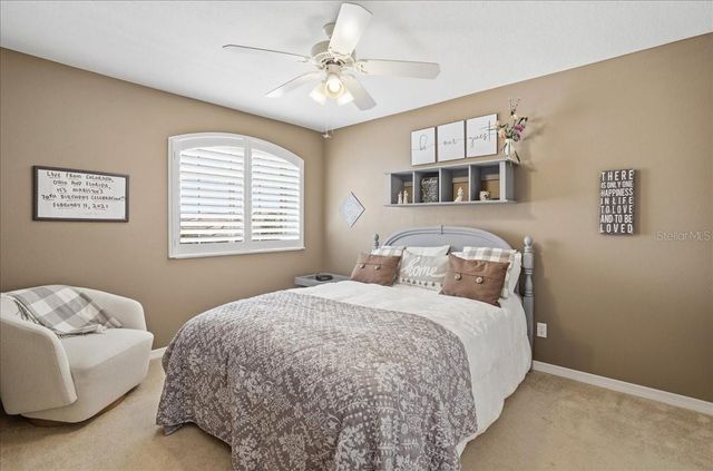 2082 MESIC HAMMOCK WAY, Venice, FL 34292