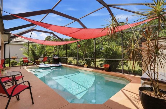 2082 MESIC HAMMOCK WAY, Venice, FL 34292