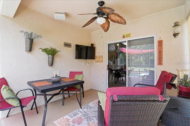 2082 MESIC HAMMOCK WAY, Venice, FL 34292