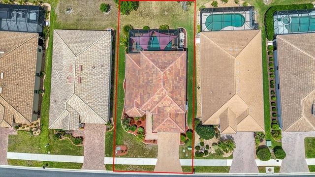 2082 MESIC HAMMOCK WAY, Venice, FL 34292