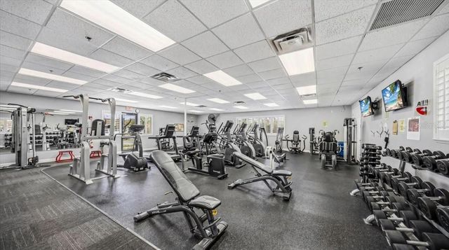 2082 MESIC HAMMOCK WAY, Venice, FL 34292