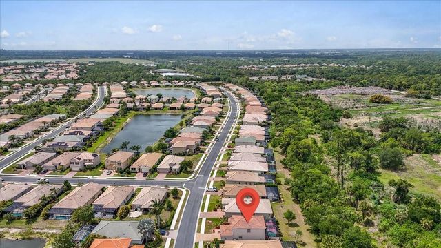 2082 MESIC HAMMOCK WAY, Venice, FL 34292