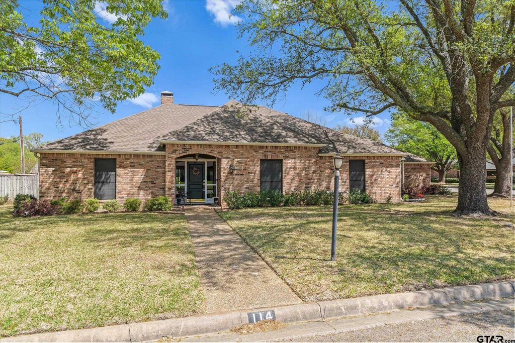 114 Granada Square, Canton, TX 75103