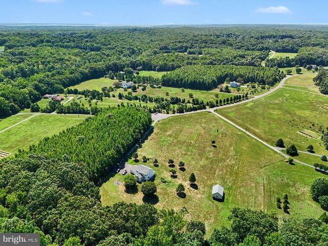 13481 HARRYBERRY LN, King George, VA 22485