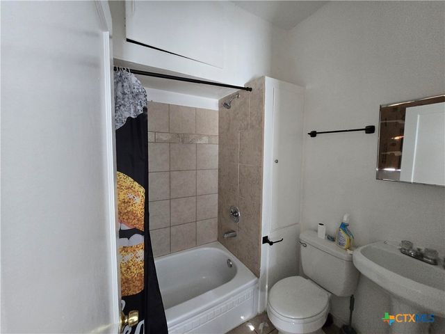 104 W Church Avenue, Killeen, TX 76541