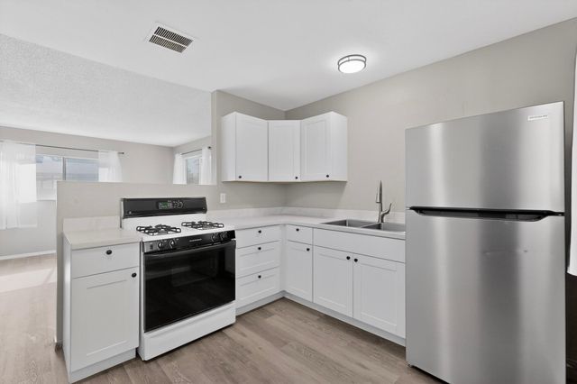1625 Towner Avenue NW, Albuquerque, NM 87104