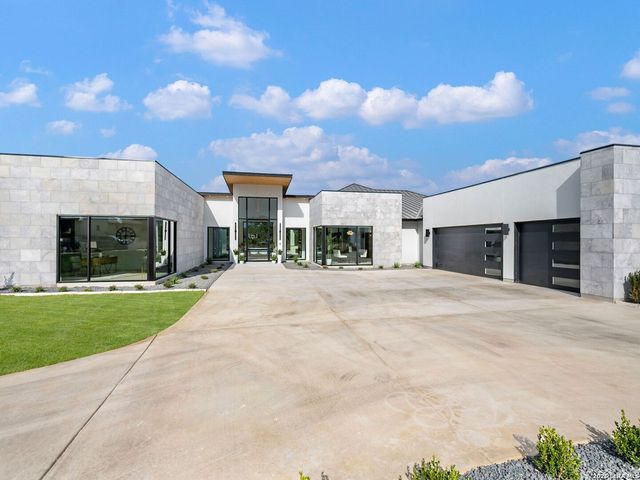 59 RANCH HEIGHTS, Fair Oaks Ranch, TX 78015