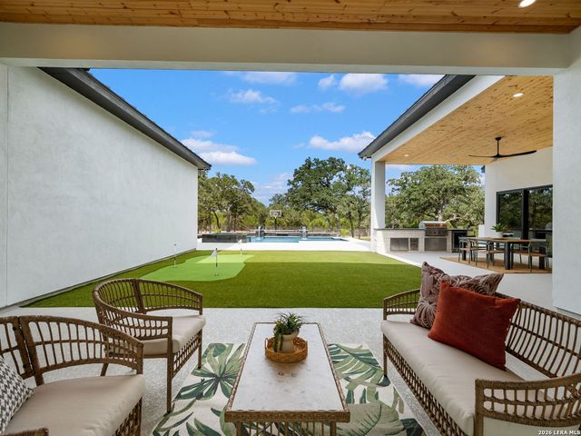59 RANCH HEIGHTS, Fair Oaks Ranch, TX 78015