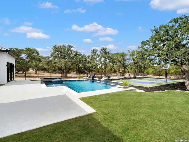 59 RANCH HEIGHTS, Fair Oaks Ranch, TX 78015