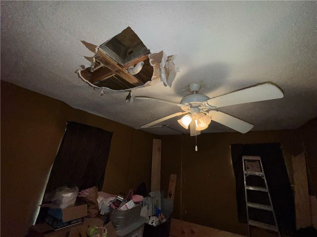 122 5th St W, Alice, TX 78332