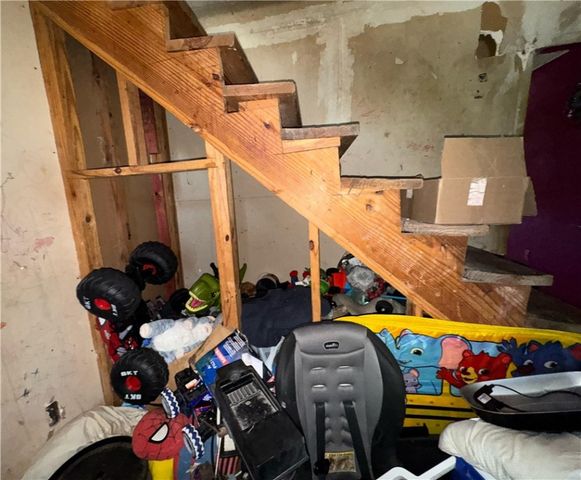 122 5th St W, Alice, TX 78332