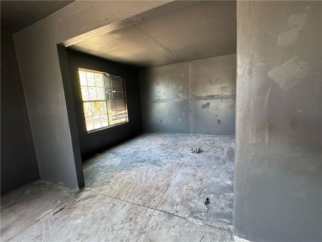 122 5th St W, Alice, TX 78332