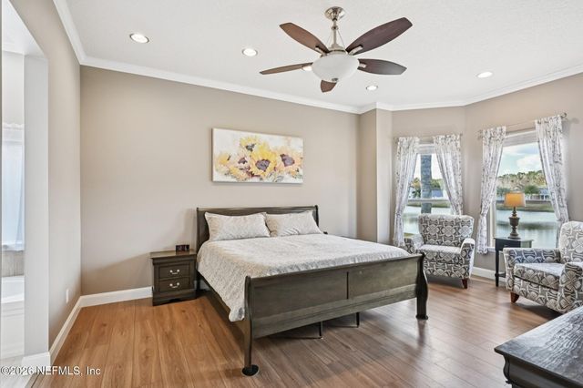 1684 HOLLOW GLEN Drive, Middleburg, FL 32068