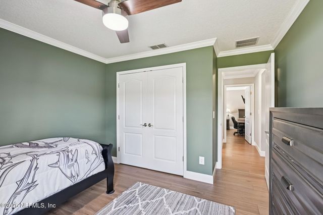 1684 HOLLOW GLEN Drive, Middleburg, FL 32068