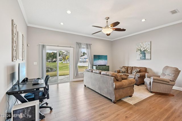 1684 HOLLOW GLEN Drive, Middleburg, FL 32068