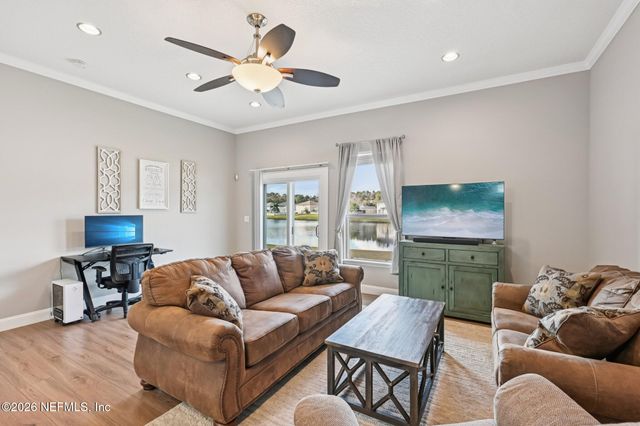 1684 HOLLOW GLEN Drive, Middleburg, FL 32068