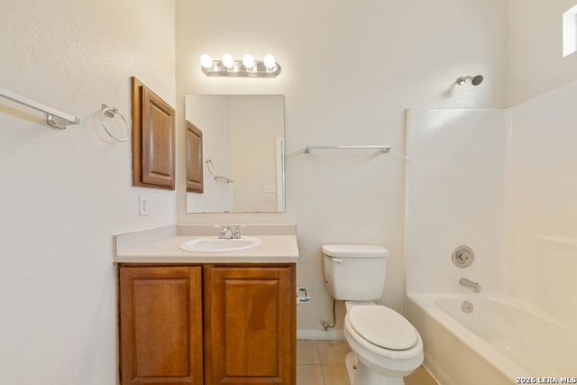 518 Dukeway Apt 3, Universal City, TX 78148