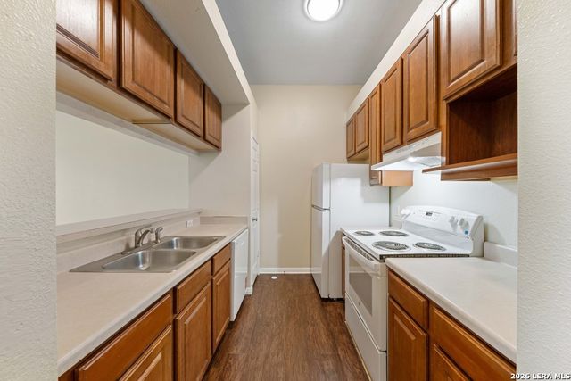 518 Dukeway Apt 3, Universal City, TX 78148