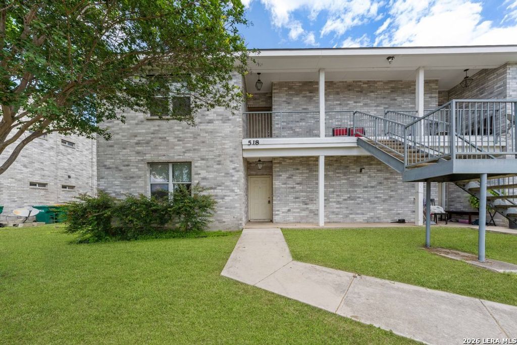 518 Dukeway Apt 3, Universal City, TX 78148