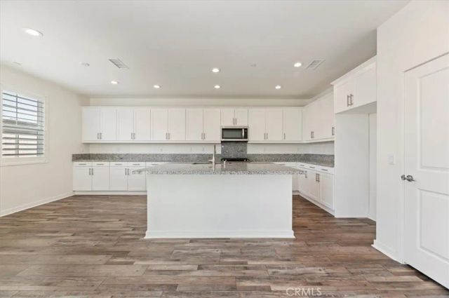 13893 La Pradera Way, Eastvale, CA 92880