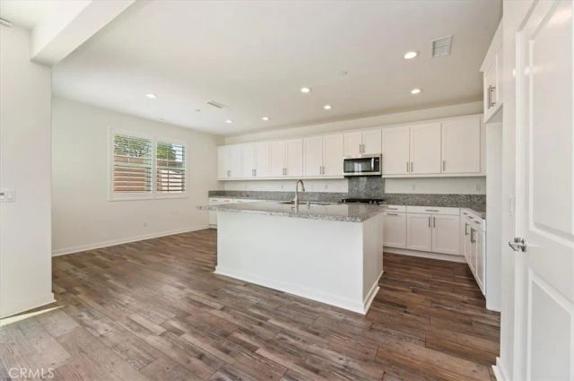 13893 La Pradera Way, Eastvale, CA 92880