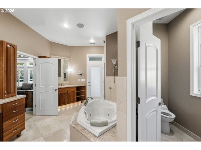 9404 Ne 180TH Way, Battle Ground, WA 98604