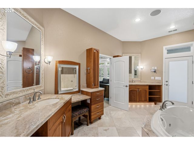 9404 Ne 180TH Way, Battle Ground, WA 98604