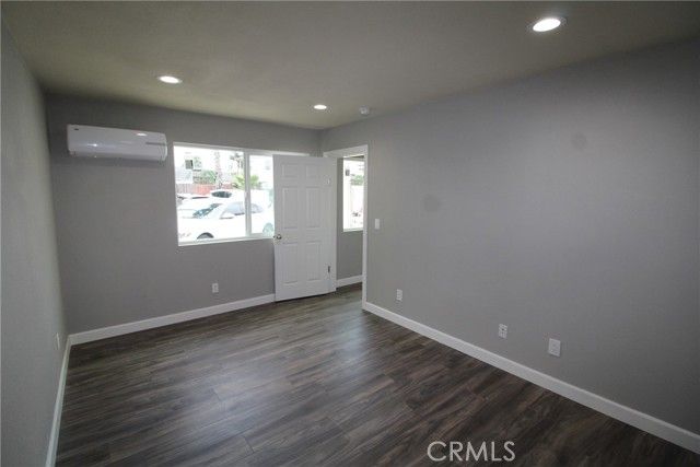 4986 Southern Avenue E, South Gate, CA 90280