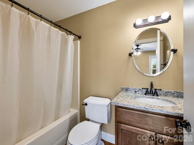 199 Macedonia Road, Asheville, NC 28804