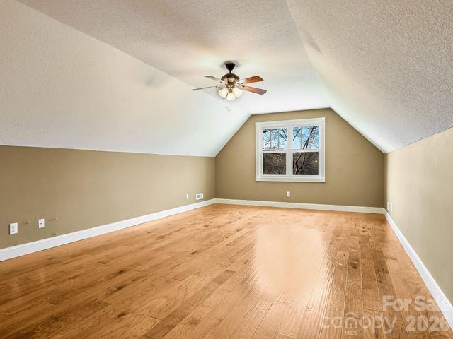 199 Macedonia Road, Asheville, NC 28804